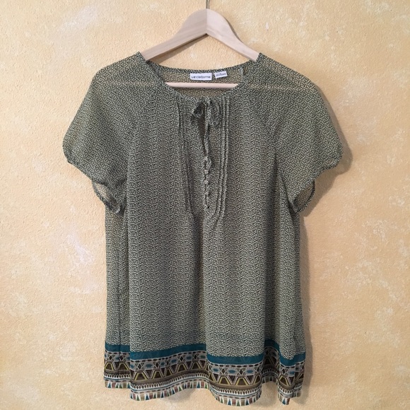 Liz Claiborne Tops - Liz Claiborne Sheer Printed Blouse